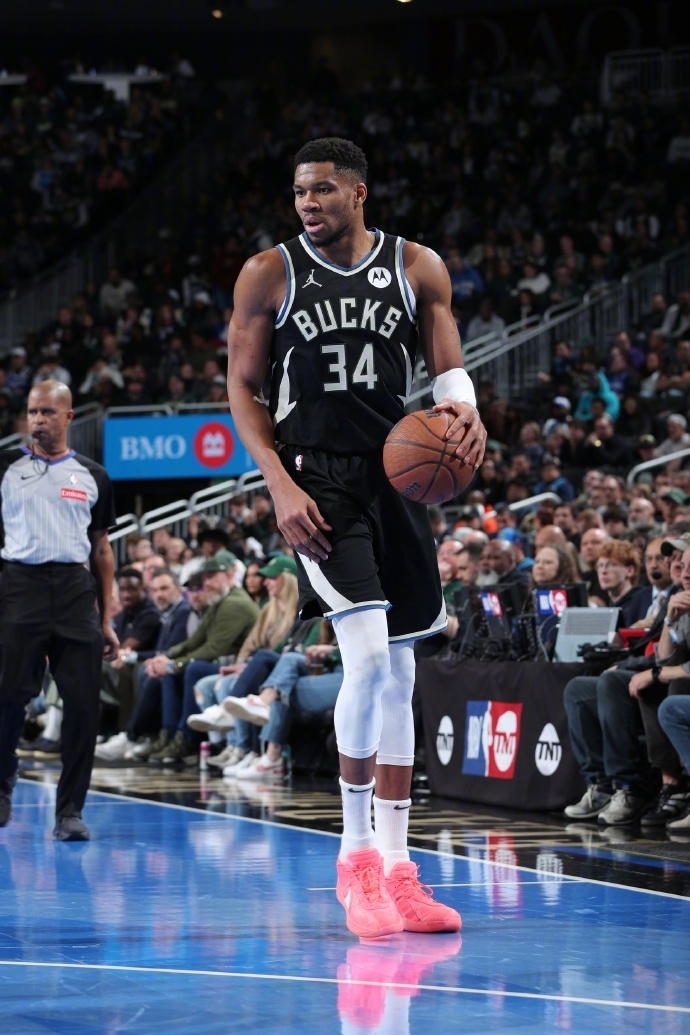 在联盟顶级, KMv