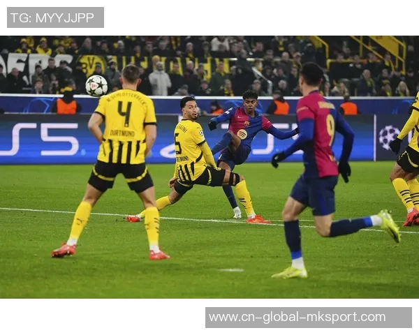 巴黎小将博利初次代表一线队进场却上半场就伤退，含泪离场